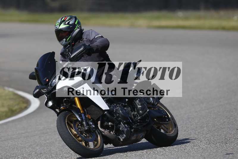 /01 02.04.2026 MAZ ADR/Gruppe rot/unklar